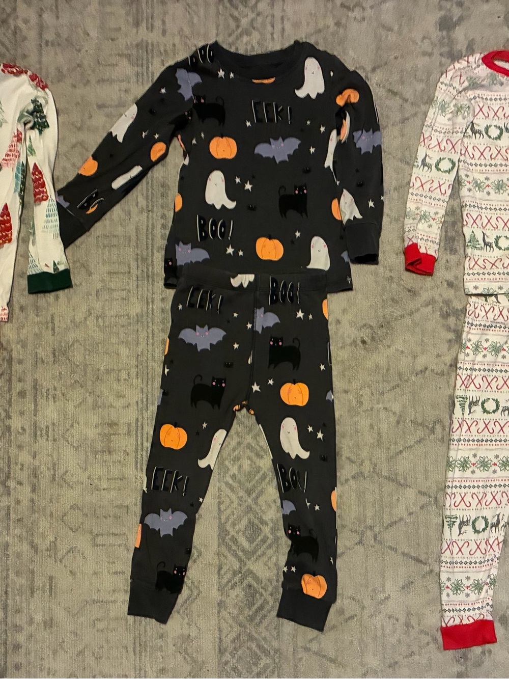 Kids 2/3T 100% cotton holiday Pajama Set - Halloween, Christmas